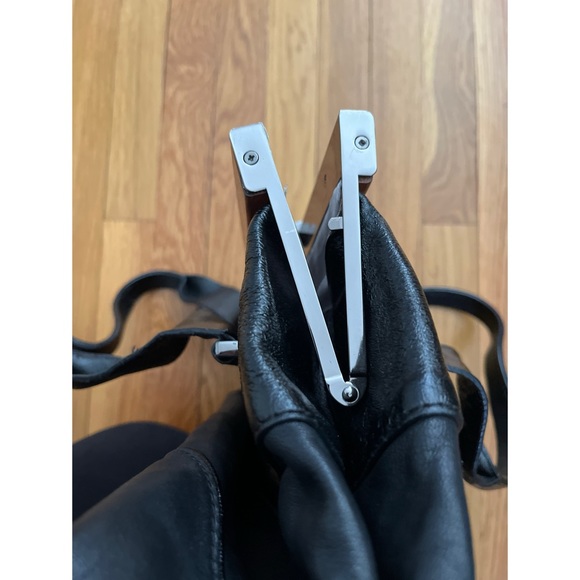 Kenneth Cole Black Leather Kiss Clasp Tote - Picture 9 of 15